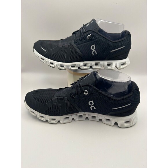 On Cloud 5 Running Shoes Black White Women’s Size 8.5 Elastic Laces - Picture 6 of 8